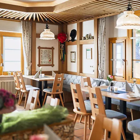 Hotel Hirschen Im Hochschwarzwald Nahe Feldberg